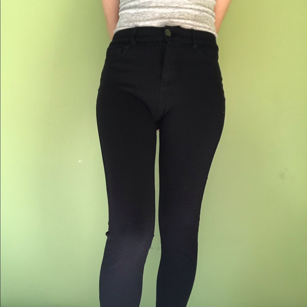 Forever 21 black skinny jeggings
